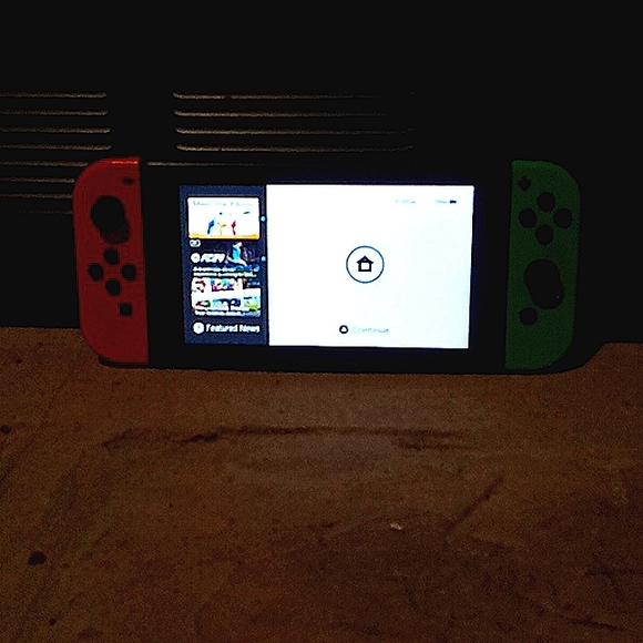 Nintendo switch - Picture 2 of 2